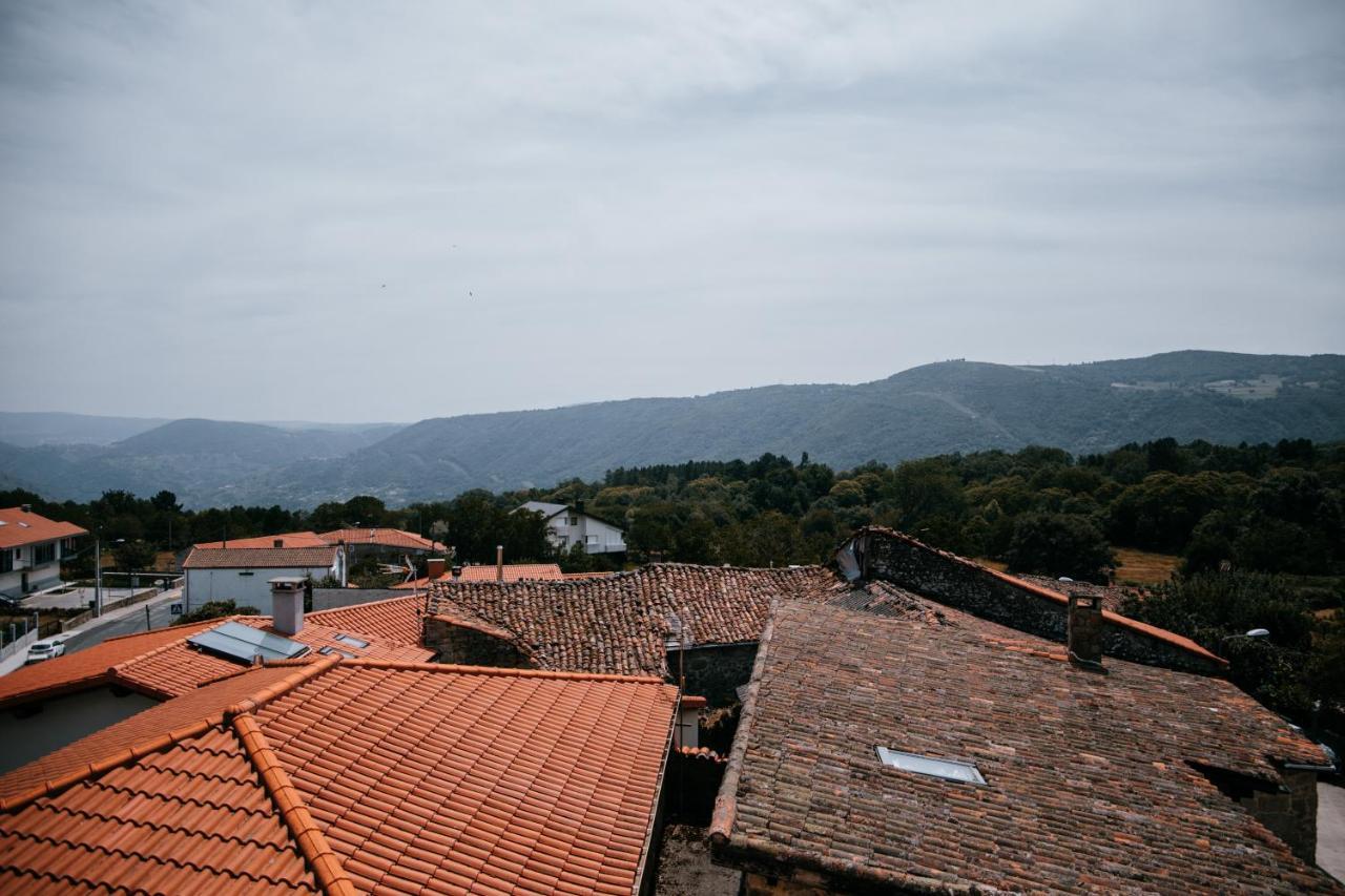 O balcón da ribeira Hotel Parada del Sil Bagian luar foto